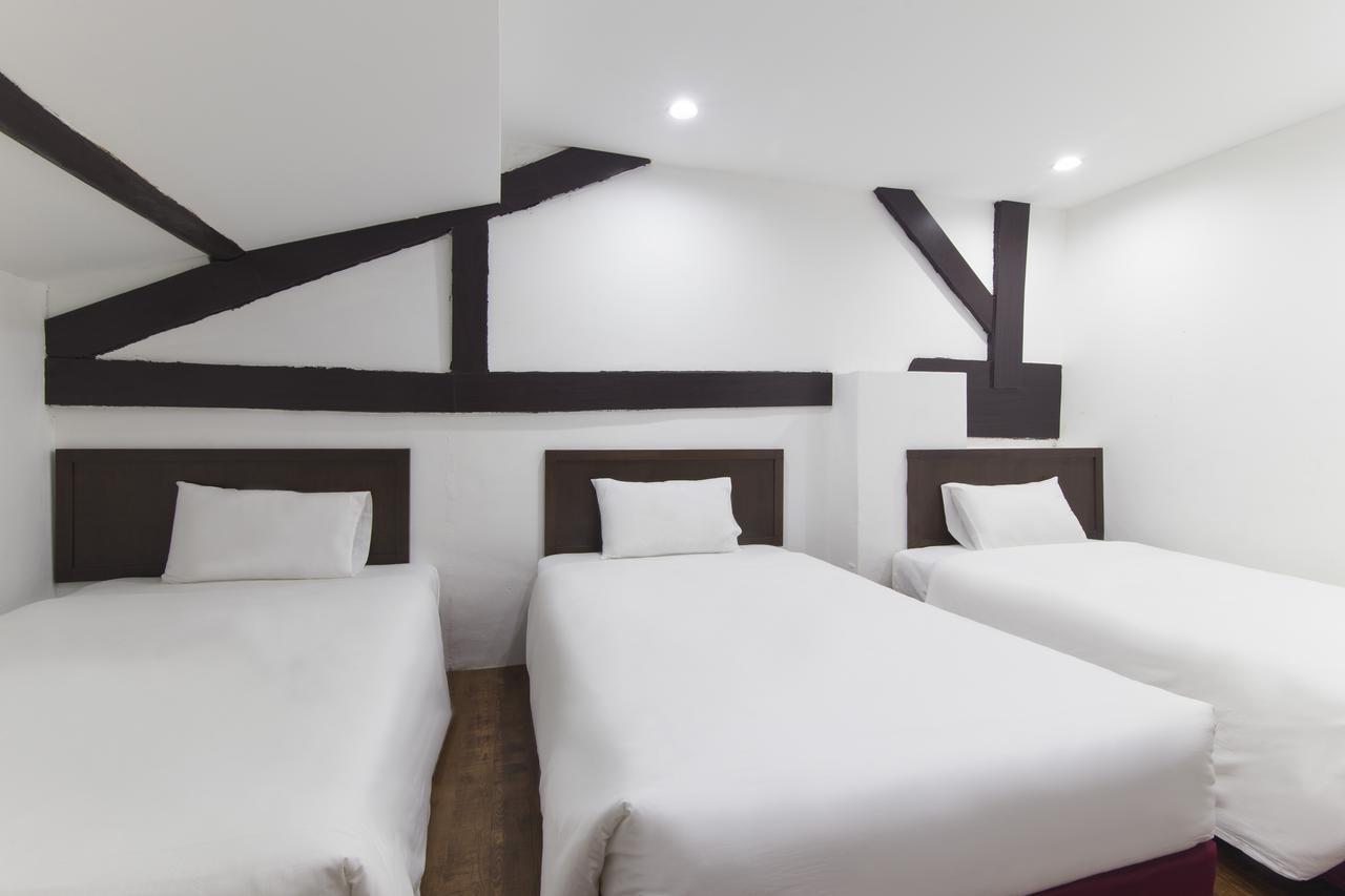 Charlies Boutique Hotel George Town Exterior foto